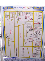 馬出人権会館前の歩道